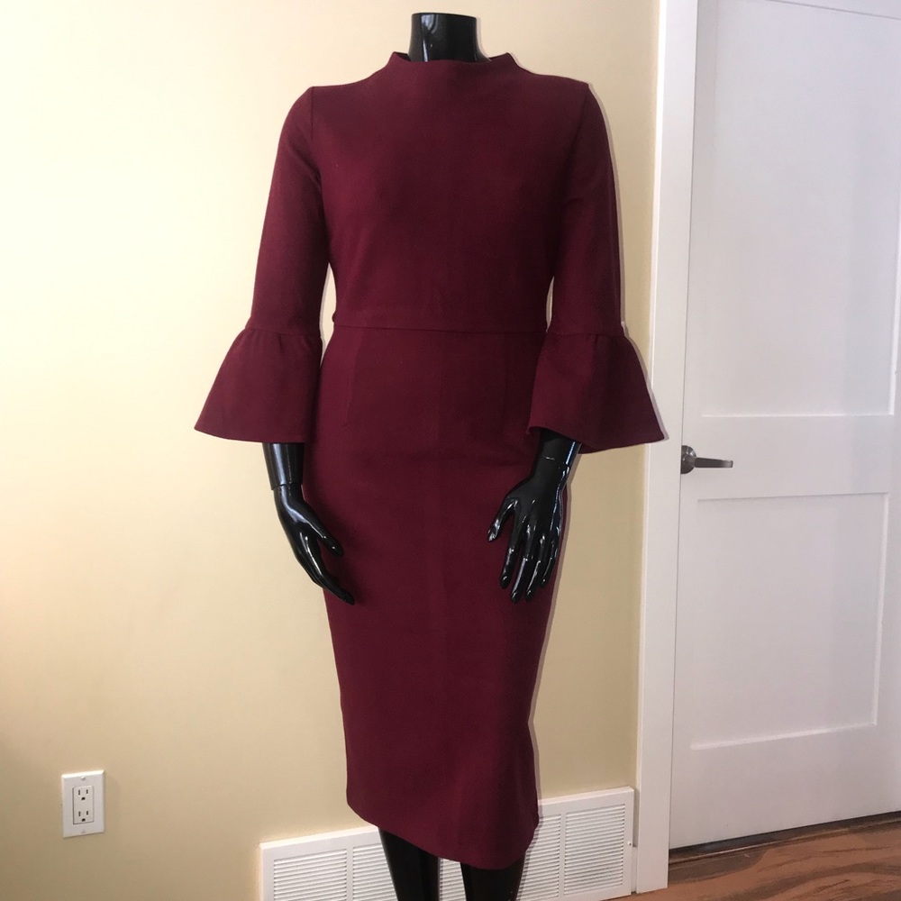 NWOT wine colored bell sleeve bell sleeve midi cocktail dress size US 12